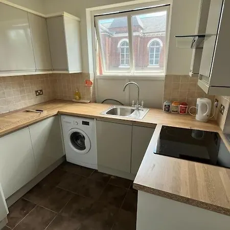 Central Two-Three Bedroom Beach Town Maisonette Southsea Exterior foto